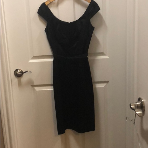 Black dress w/belt - Picture 1 of 4